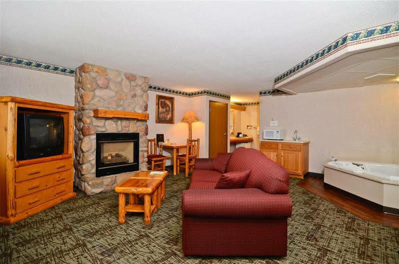 Best Western Northwoods Lodge Siren Extérieur photo